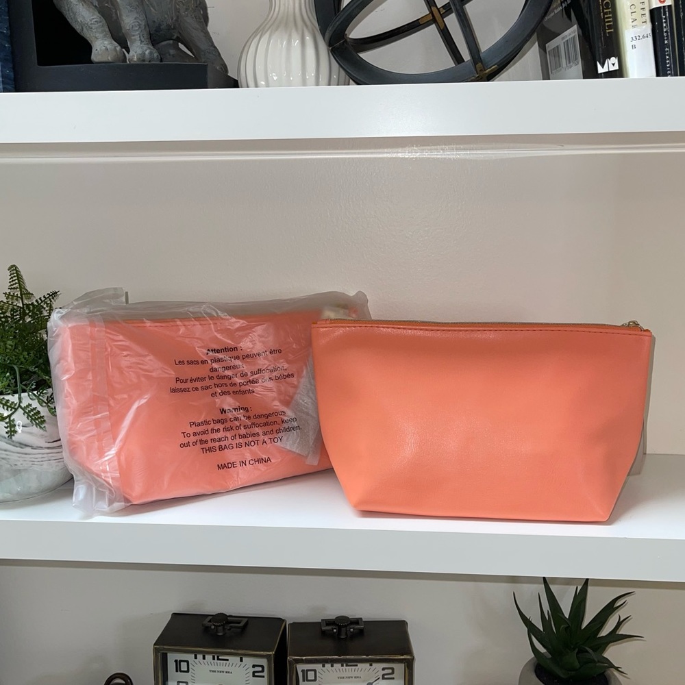 NWT Phyto Paris Makeup Pouch - Picture 2 of 3